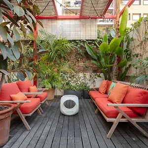 Praktik Garden 2*, ברצלונה ספרד